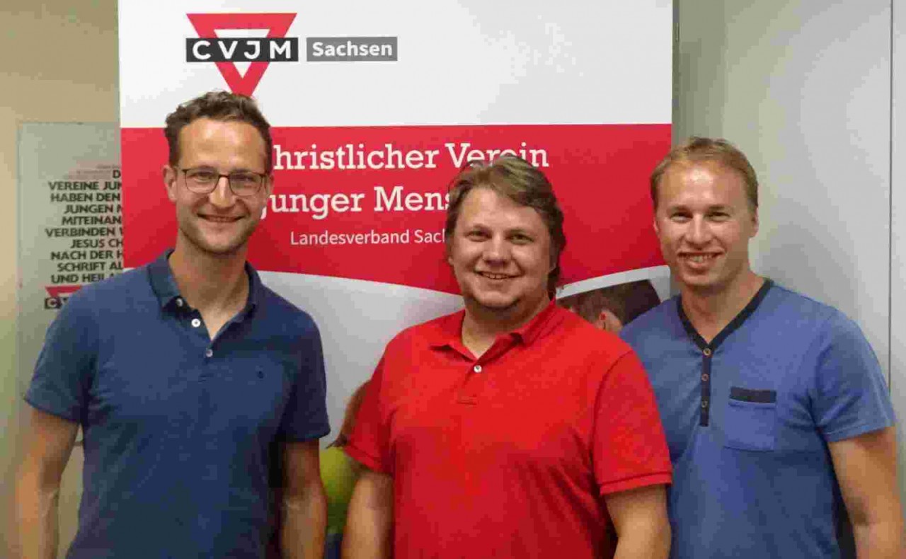 Dr. Thomas Windisch über gibt sein amt an Michael Söllner und Christoph Hagedorn (v.l.n.r.)
